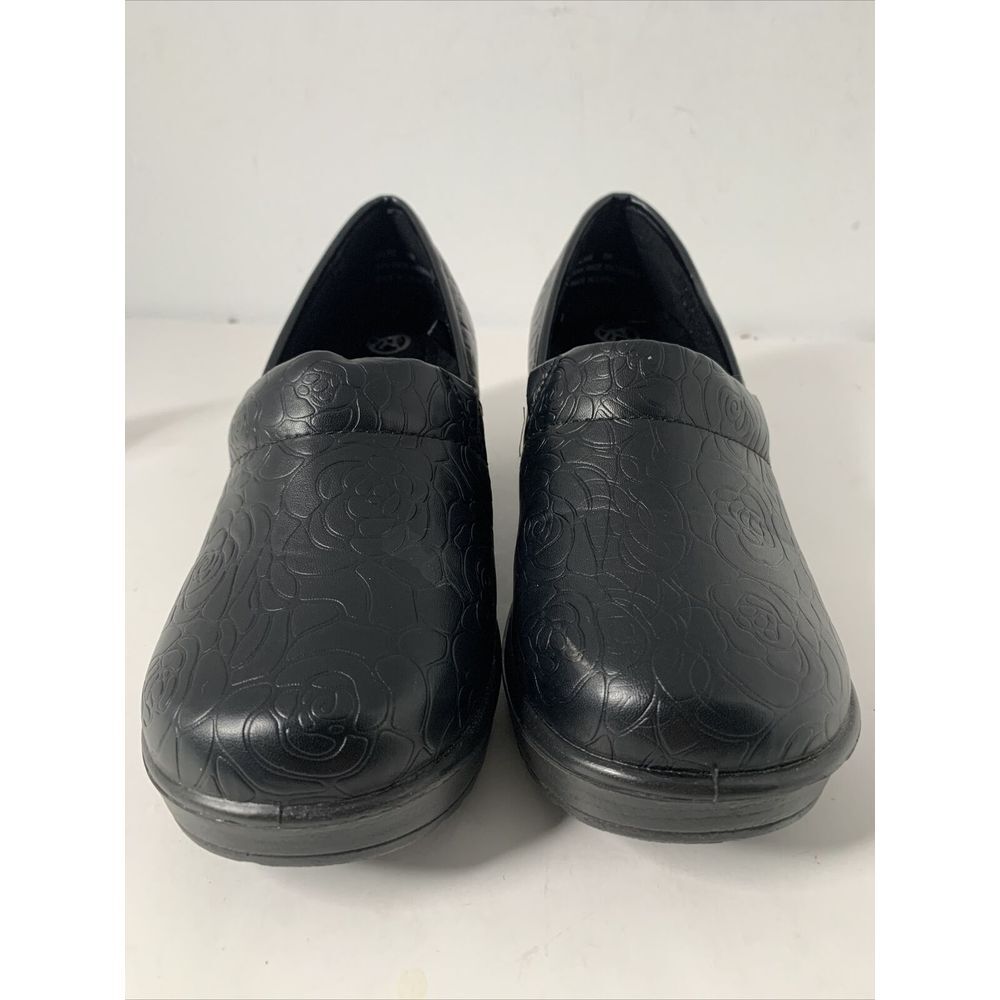 Easy Street Womens Origin Clogs Shoes Black Leather Floral Slip On 8 W New - Picture 1 of 7